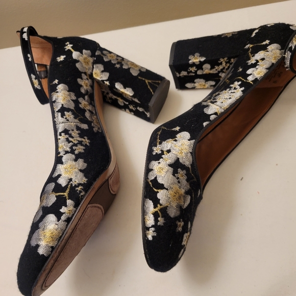 Franco Sarto Floral Ankle Strap Pumps - Size:11 - Picture 7 of 9